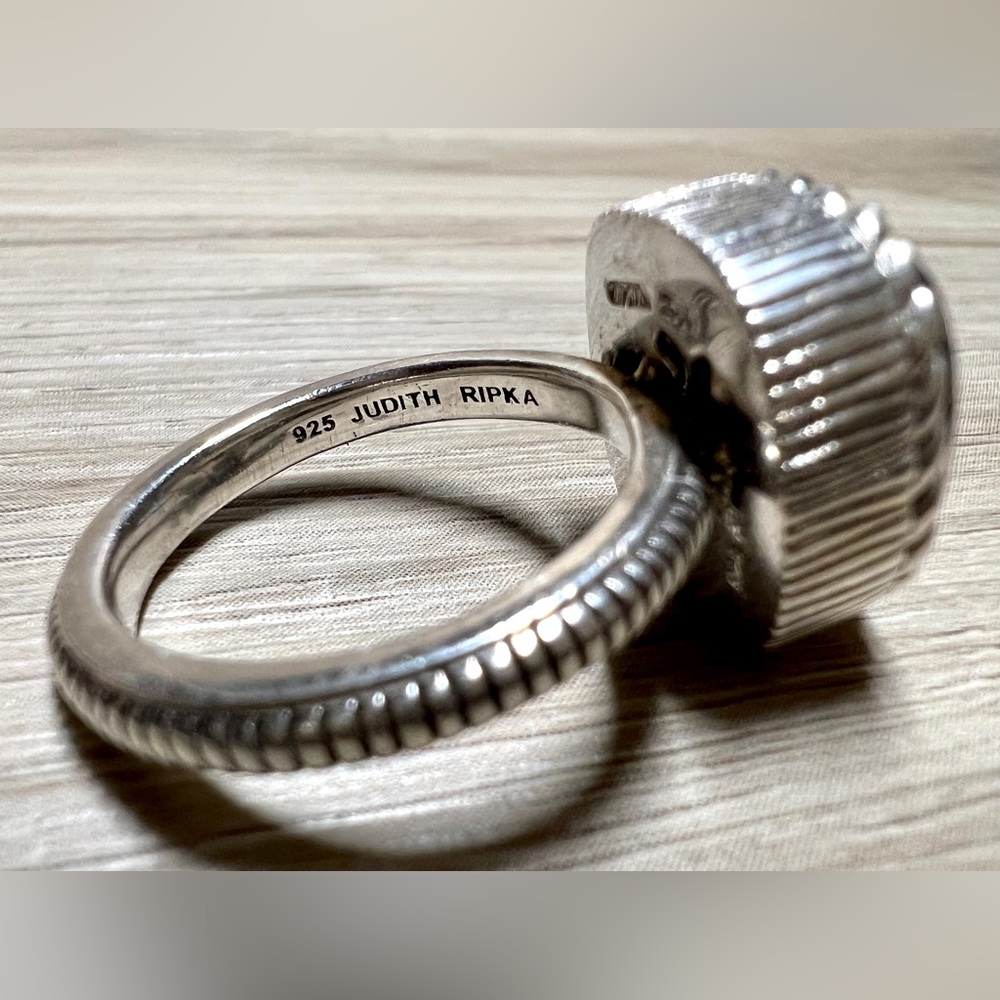 Designer Judith Ripka Sterling Silver Pale Green Prasiolite Ring, Size 7.5 - Picture 8 of 13